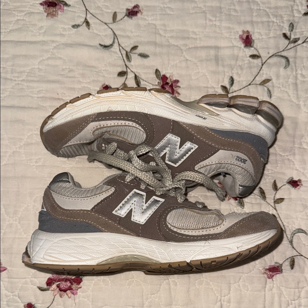 Kids' New Balance Gray and Tan Sneakers 2002r